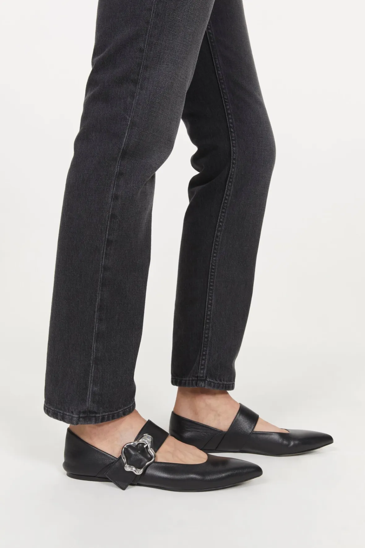 aura_coral_flats_3.webp Shop Aura Coral Flats Women Shoes