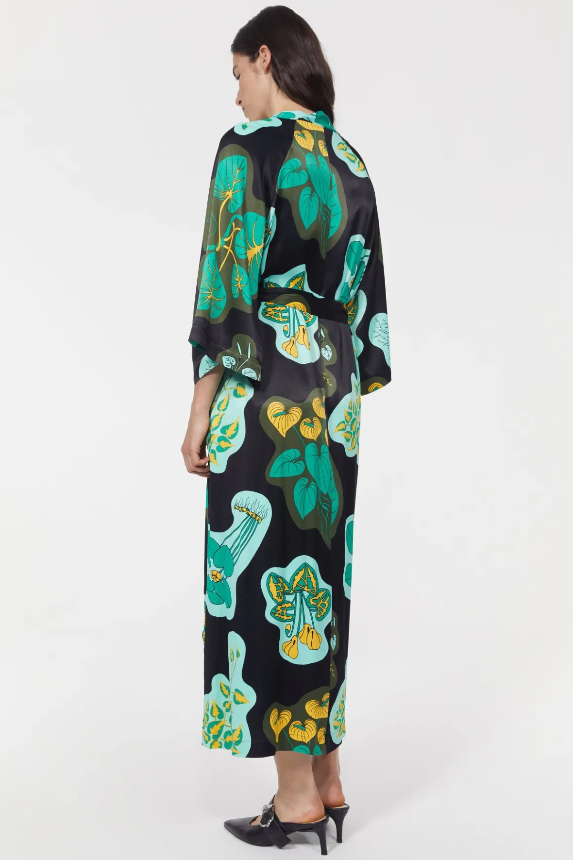 mabelin_cape_leaf_2-1.webp Flash Sale Mabelin Cape Leaf Women Dresses & Caftans