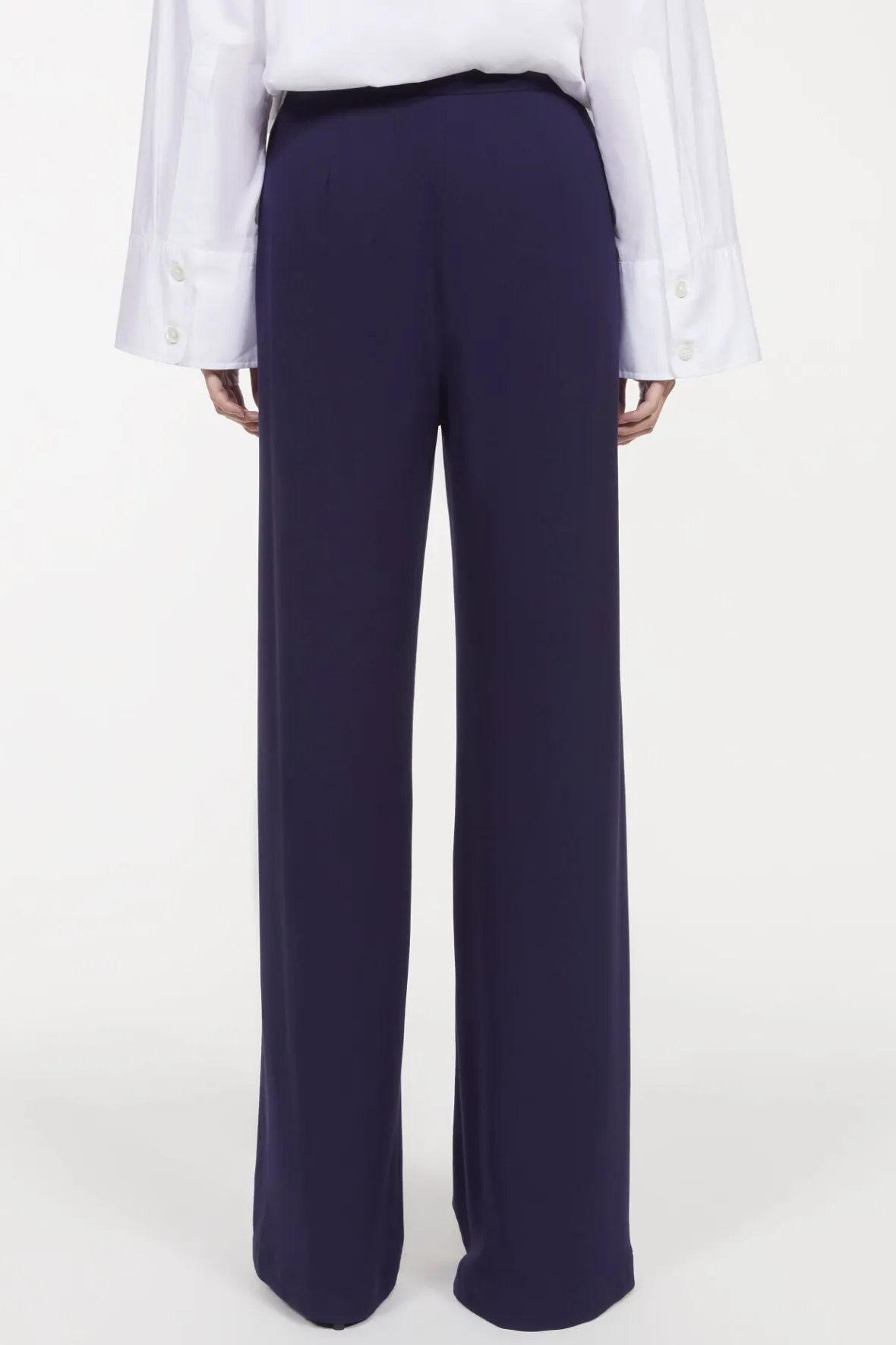 sini_wide_pants_3.webp Shop Sini Wide Pants Women Trousers